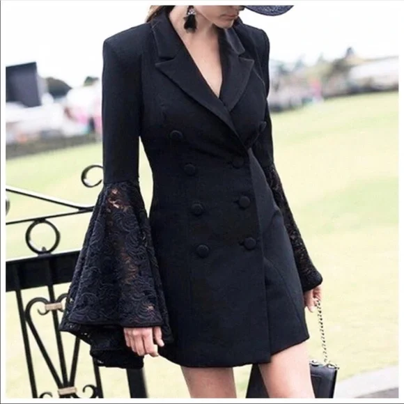 Black Dramatic Bell Sleeve Dress Jacket - Picture 2 of 12